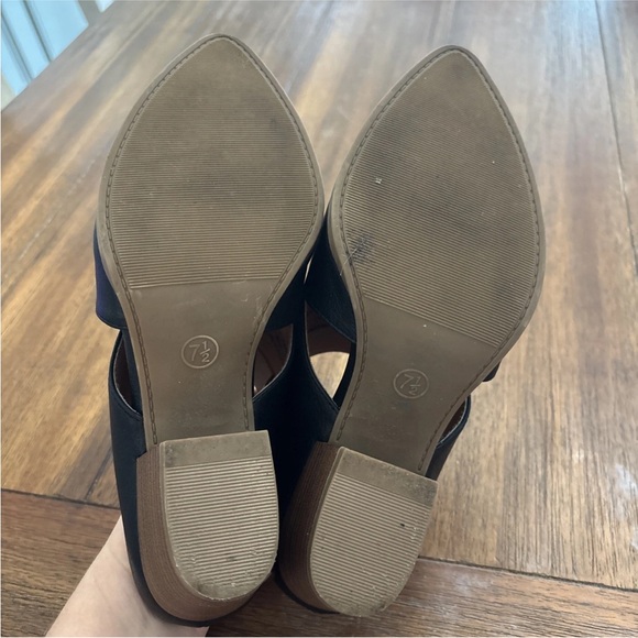 Dolcetta Women’s Black Pointy Toe Slip On Bootie Size 7.5 - Picture 8 of 10